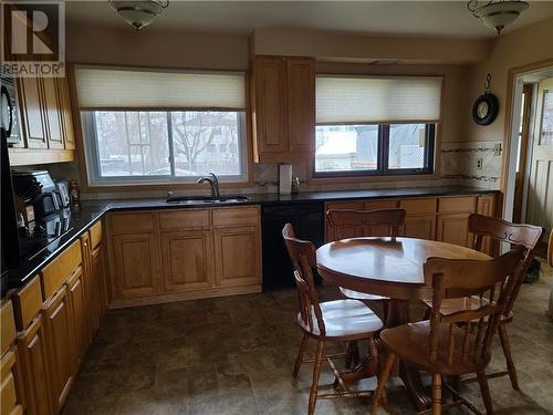 855 Howe Terrace, Prescott, ON - Indoor Photo Showing Dining Room