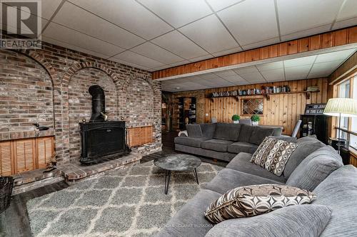 6 Darling Dr, Muskoka Lakes, ON - Indoor With Fireplace