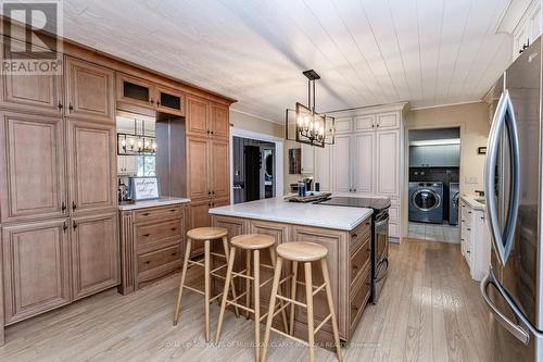 6 Darling Dr, Muskoka Lakes, ON - Indoor Photo Showing Kitchen