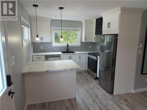 324 & 324½ Church Street, Brockville, ON - Indoor Photo Showing Kitchen With Upgraded Kitchen