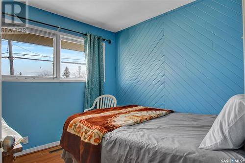 98 Millar Crescent, Regina, SK - Indoor Photo Showing Bedroom