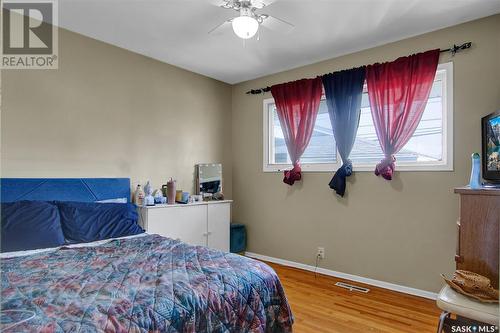 98 Millar Crescent, Regina, SK - Indoor Photo Showing Bedroom