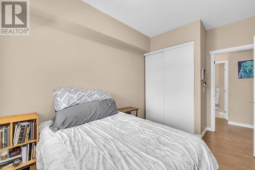 1350 Ridgeway Drive Unit# 109, Kelowna, BC - Indoor Photo Showing Bedroom