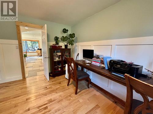 866 Mobley Road, Tappen, BC - Indoor Photo Showing Office