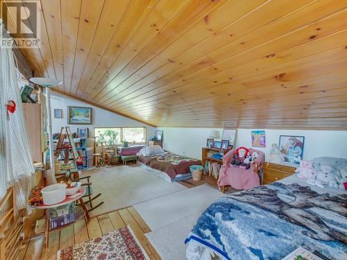 2373 Mabel Lake Road, Enderby, BC - Indoor Photo Showing Other Room