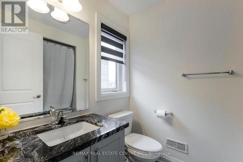 197 Whittington Drive, Hamilton, ON - Indoor Photo Showing Bathroom