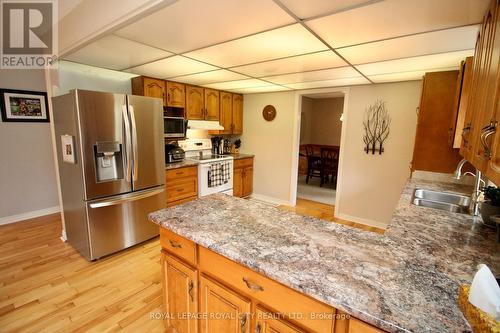 6736 Hwy 6, Northern Bruce Peninsula, ON - Indoor Photo Showing Kitchen