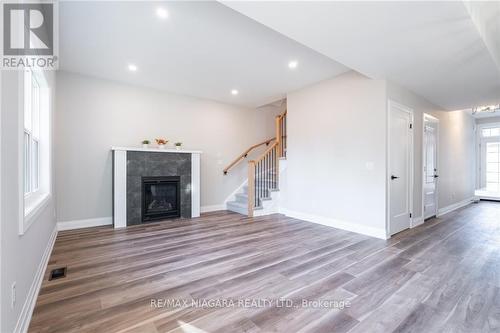 19 Cambridge Road E, Fort Erie, ON - Indoor With Fireplace