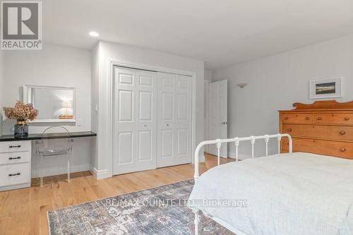 12598 Loyalist Parkway, Prince Edward County, ON - Indoor Photo Showing Bedroom