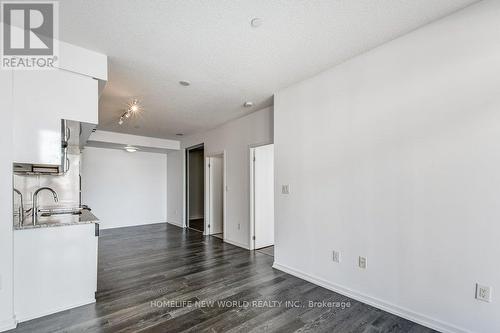#501 -62 Forest Manor Rd, Toronto, ON - Indoor Photo Showing Other Room