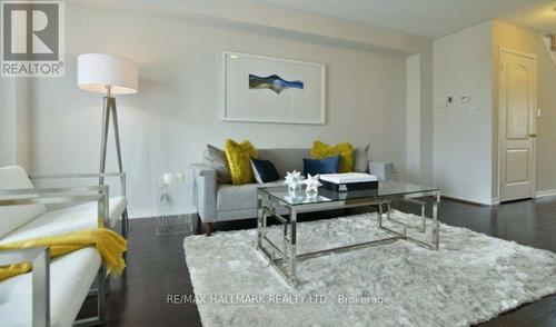30 Westray Cres, Ajax, ON - Indoor Photo Showing Living Room