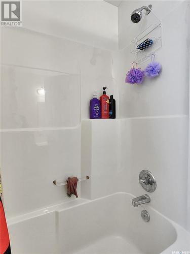 200 6Th Street N, Martensville, SK - Indoor Photo Showing Bathroom