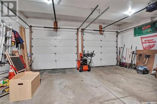200 6Th Street N, Martensville, SK - Indoor Photo Showing Garage