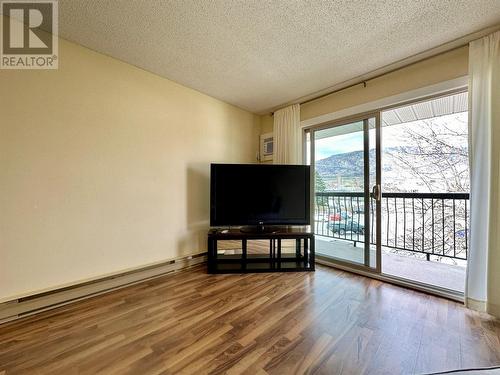 11 Jonagold Place Unit# 203, Osoyoos, BC - Indoor Photo Showing Other Room