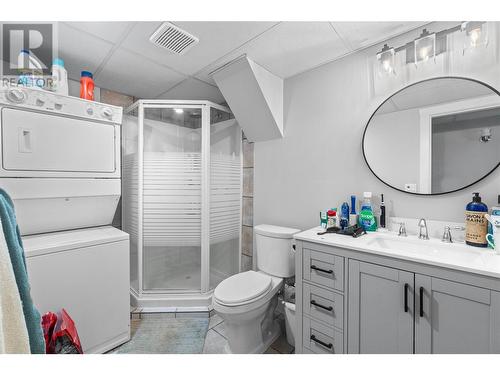 1731 Okanagan Avenue Ne, Salmon Arm, BC - Indoor Photo Showing Laundry Room