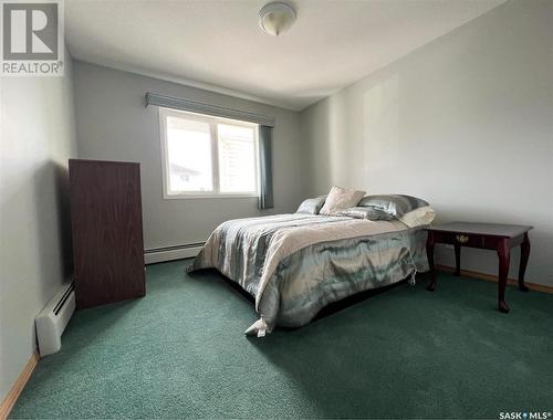 106 331 Macoun Drive, Swift Current, SK - Indoor Photo Showing Bedroom