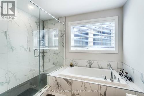 252 Courtland Street, Blue Mountains, ON - Indoor Photo Showing Bathroom