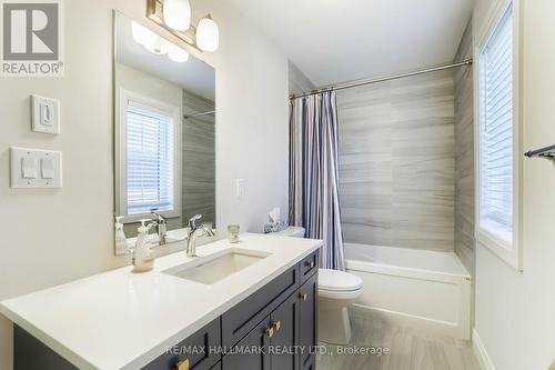 252 Courtland St, Blue Mountains, ON - Indoor Photo Showing Bathroom
