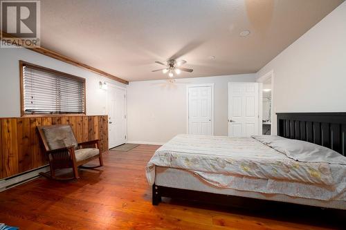 5327 Squilax-Anglemont Road, Celista, BC - Indoor Photo Showing Bedroom