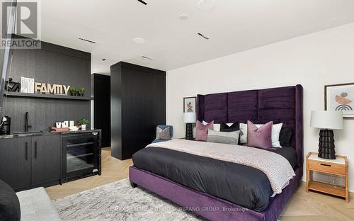 102 Ulster Street, Toronto, ON - Indoor Photo Showing Bedroom