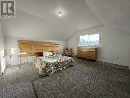 4279 Joyce Ave, Powell River, BC - Indoor Photo Showing Bedroom