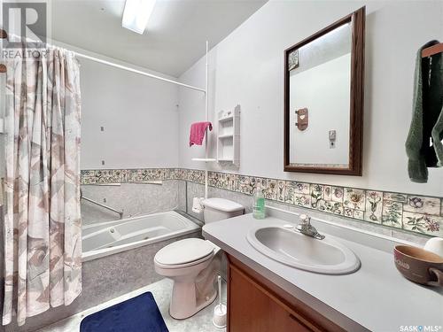 306 1St Avenue, Macrorie, SK - Indoor Photo Showing Bathroom