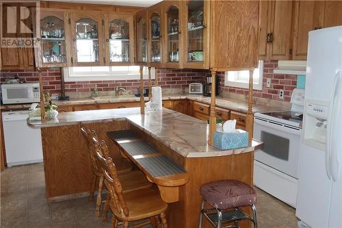 395 Sable St. E., Massey, ON - Indoor Photo Showing Kitchen