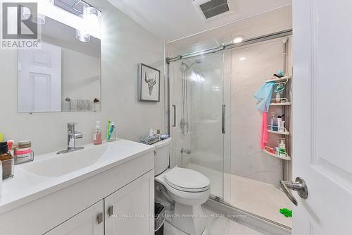 #907 -40 Scollard St, Toronto, ON - Indoor Photo Showing Bathroom