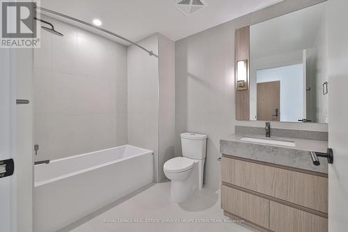 #511 -435 Wellington St W, Toronto, ON - Indoor Photo Showing Bathroom