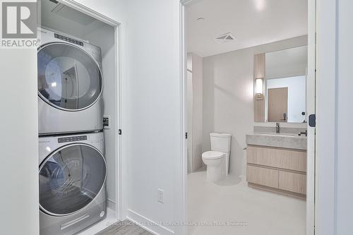 #511 -435 Wellington St W, Toronto, ON - Indoor Photo Showing Laundry Room
