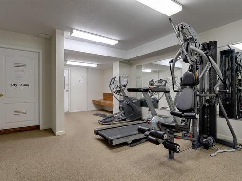 104-3163 Richter Street, Kelowna, BC - Indoor Photo Showing Gym Room