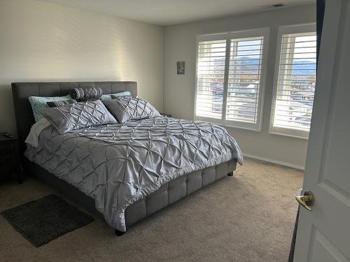 408-6805 Cottonwood Drive, Osoyoos, BC - Indoor Photo Showing Bedroom
