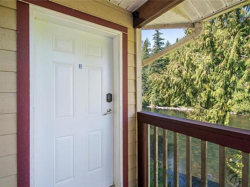 2420 Campbell River Rd, Campbell River, BC - Indoor Photo Showing Kitchen With Double Sink