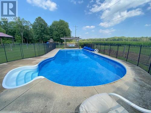 139 Wesley Street, Dutton, ON - Outdoor With In Ground Pool With Backyard