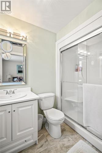 177 Castle Bridge Drive, St. John'S, NL - Indoor Photo Showing Bathroom
