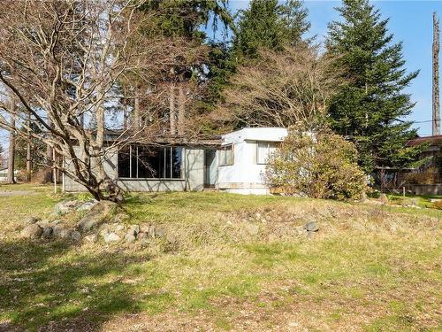 476 Old Petersen Rd, Campbell River, BC 