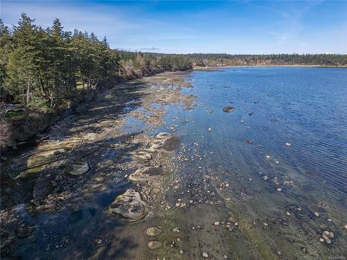 5595 Seawright Rd, Hornby Island, BC 