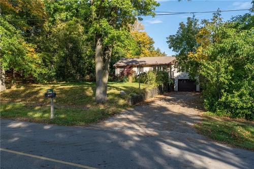 981 Lower Lions Club Road, Ancaster, ON - Outdoor
