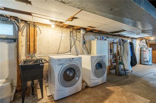 10 Welland Vale Road, St. Catharines, ON - Indoor Photo Showing Laundry Room