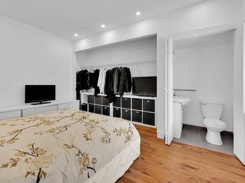 Chambre Ã  coucher principale - 101-4935 Ch. Queen-Mary, Montréal (Côte-Des-Neiges/Notre-Dame-De-Grâce), QC - Indoor Photo Showing Bedroom