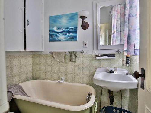 Bathroom - 2045  - 2065 Av. Moreau, Saint-Hyacinthe, QC - Indoor Photo Showing Bathroom