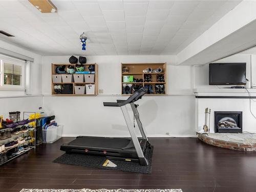 3255 Gibbins Rd, Duncan, BC - Indoor Photo Showing Gym Room