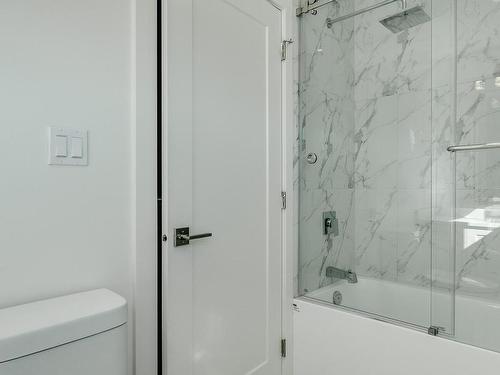 3207 Fernwood Lane, Port Alberni, BC - Indoor Photo Showing Bathroom