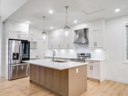 3207 Fernwood Lane, Port Alberni, BC - Indoor Photo Showing Kitchen With Upgraded Kitchen