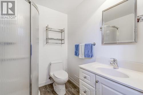 107 Madison Crt W, Welland, ON - Indoor Photo Showing Bathroom