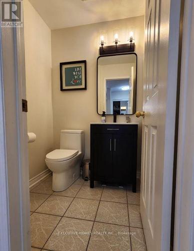 6256 Avonhurst Drive N, Mississauga, ON - Indoor Photo Showing Bathroom