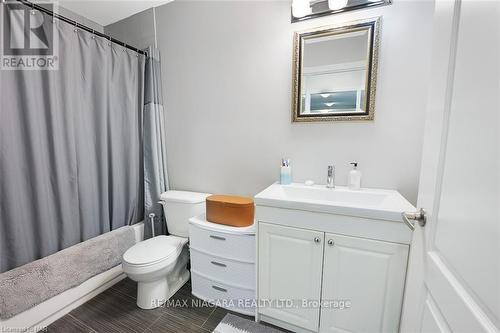 523 - 8111 Forest Glen Drive, Niagara Falls, ON - Indoor Photo Showing Bathroom