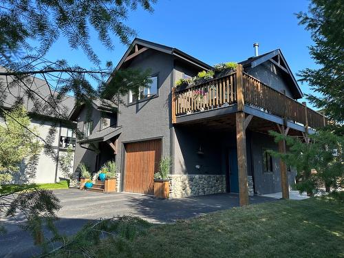 816 Lakeview Meadows Green, Windermere, BC - Outdoor