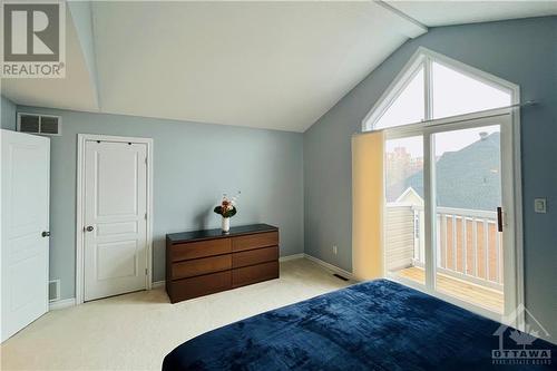 39 Hawkstone Gate, Ottawa, ON - Indoor Photo Showing Bedroom