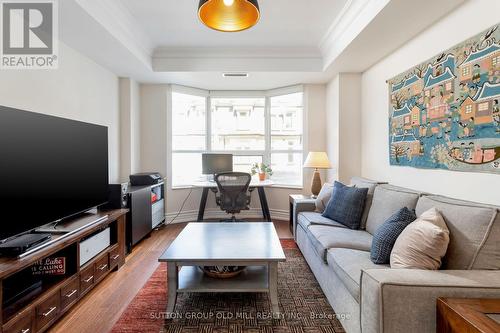 2 - 73 Scollard Street, Toronto, ON - Indoor Photo Showing Living Room